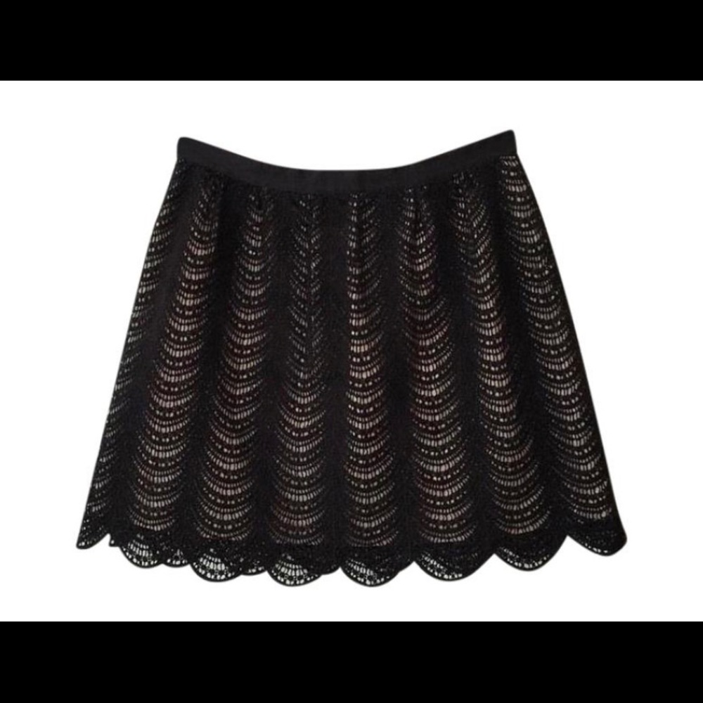 Club Monaco scallop hem black lace skirt